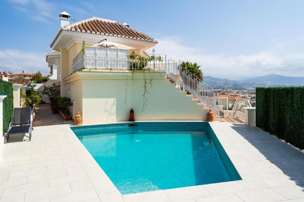 Casa Ole In Torre Del Mar Daire Dış mekan fotoğraf